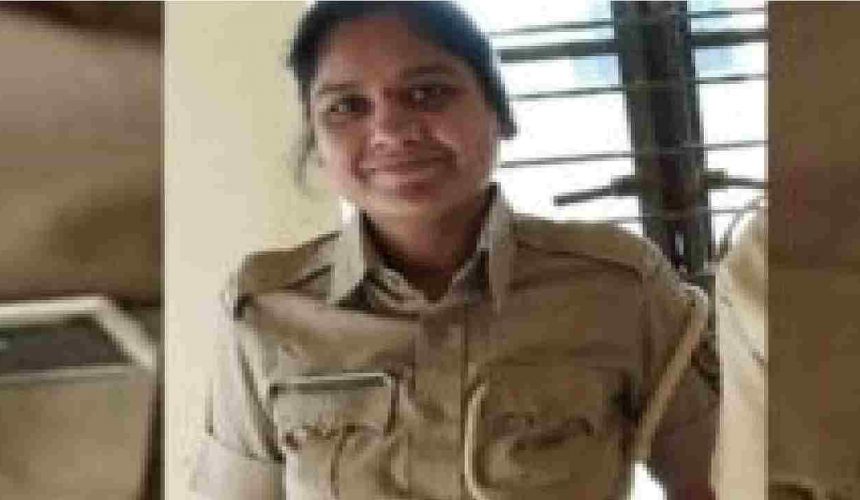 15 lakh financial aid to the family of forest guard Swati Dhumane, who was killed in a tigress attack, Employment to her husband Chief Minister Uddhav Thackeray offers condolences to Dhumane family