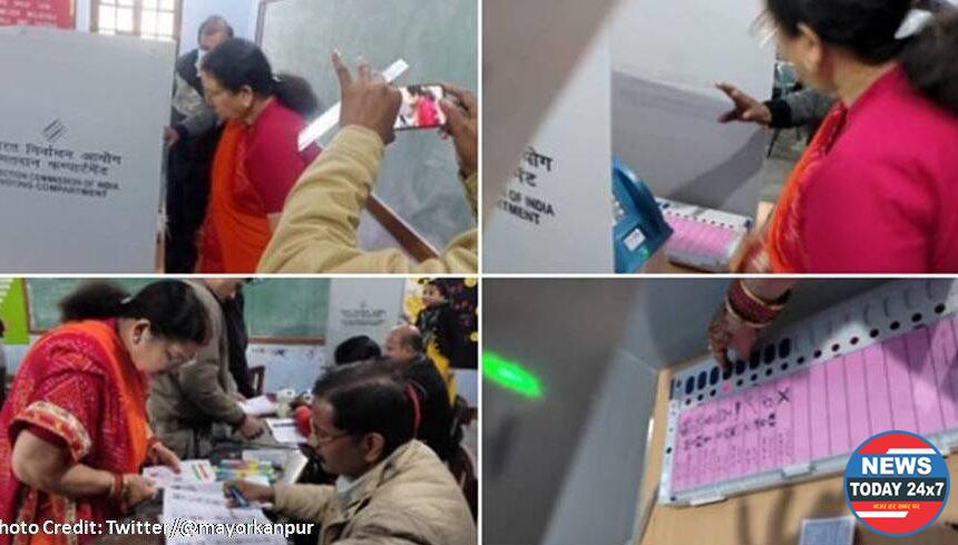 FIR against Kanpur Mayor Pramila Pandey for sharing picture of voting