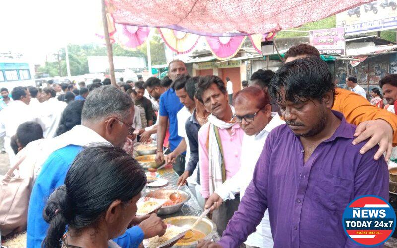 हजारोच्या संख्येतील अनुयायांनी घेतला भव्य भोजनदानाचा आस्वाद