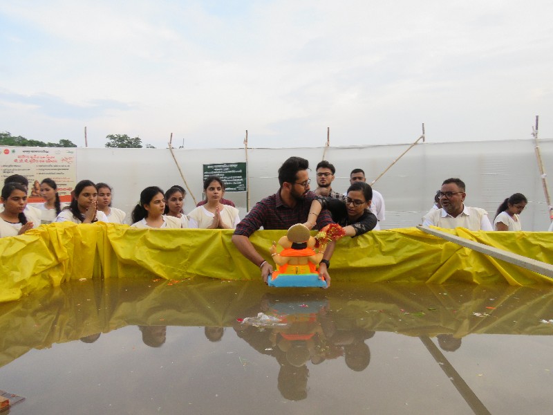 5 व्या दिवशी 2942 श्रीगणेश मूर्तींचे विसर्जन