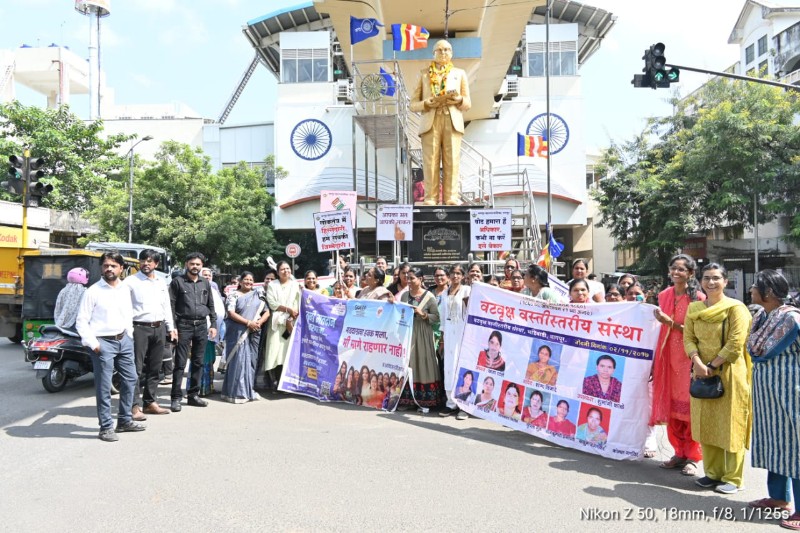 हजारो महिलांनी केला मतदानाचा जागर